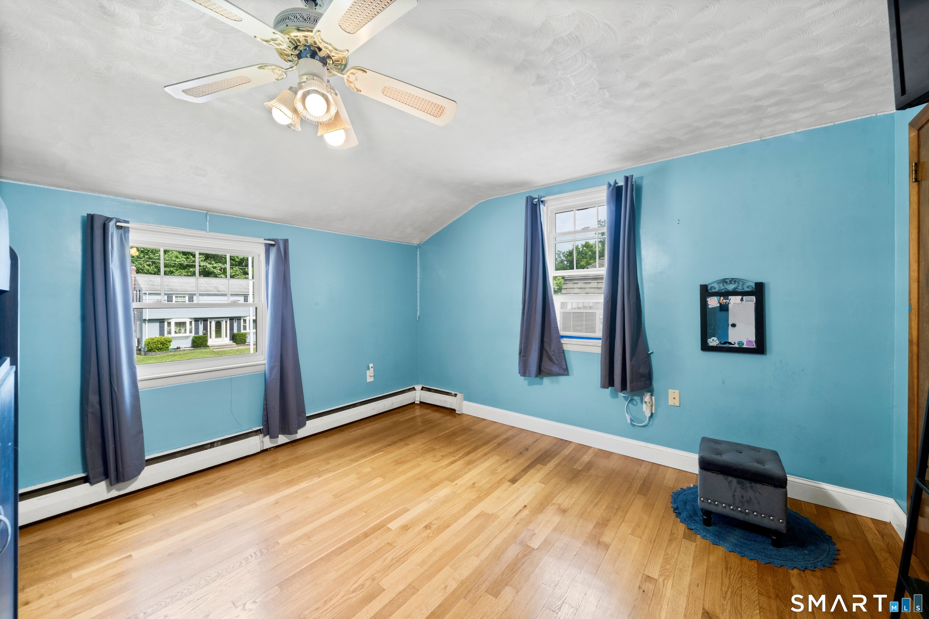 42 Oakwood Street Enfield CT 06082