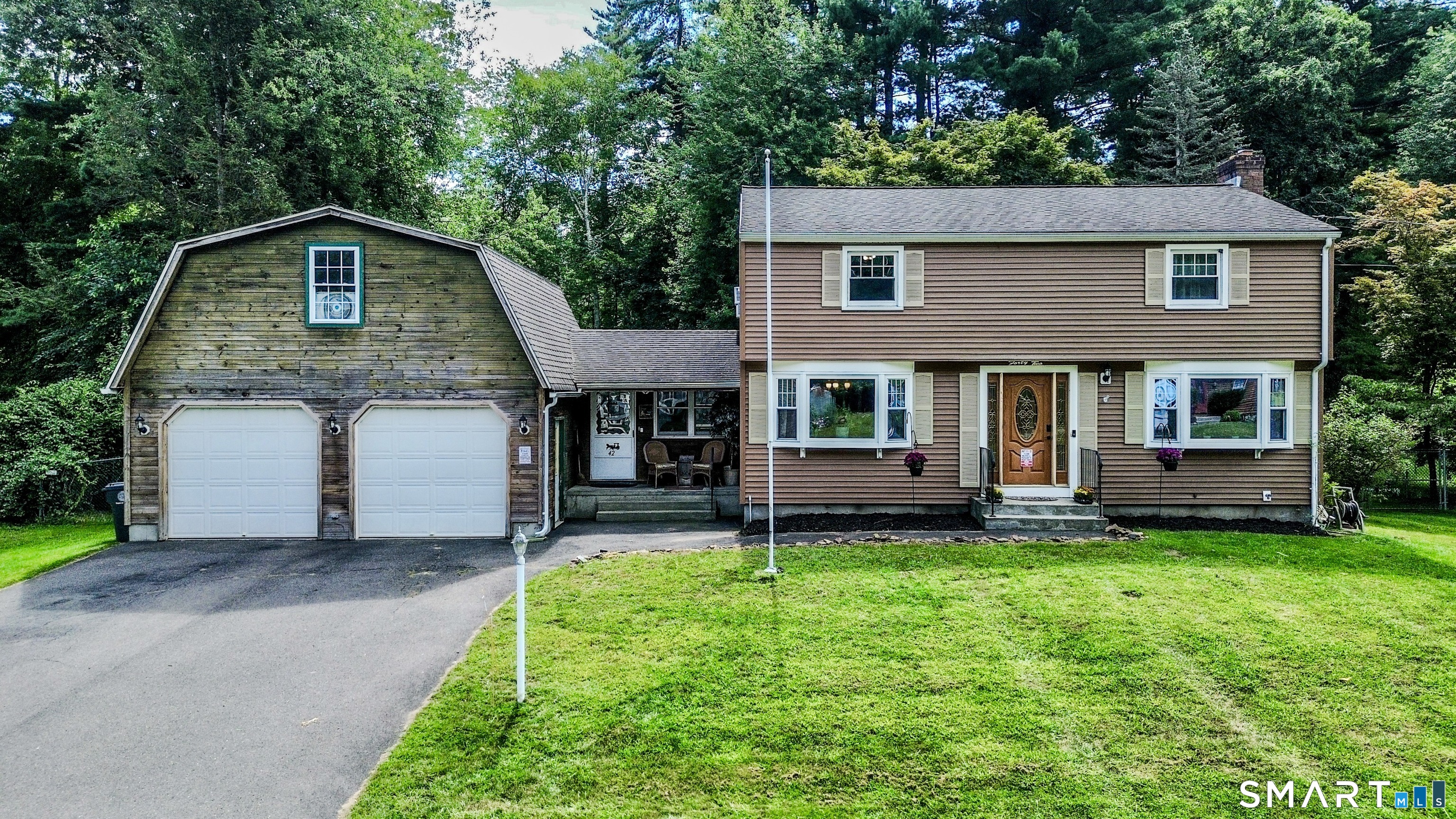 42 Oakwood Street Enfield CT 06082