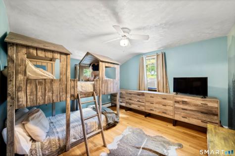 42 Oakwood Street Enfield CT 06082