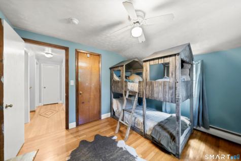 42 Oakwood Street Enfield CT 06082