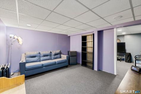 42 Oakwood Street Enfield CT 06082