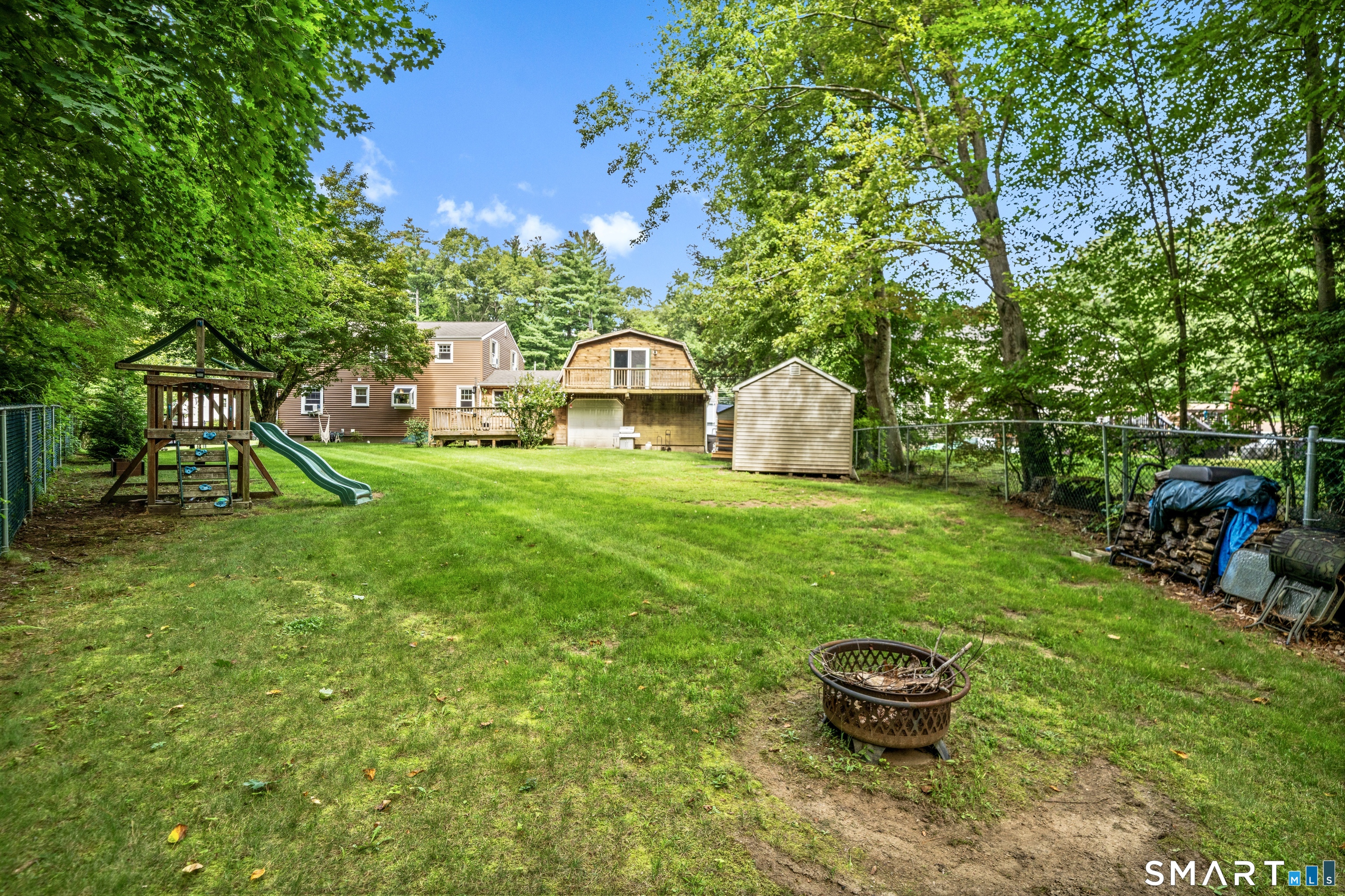 42 Oakwood Street Enfield CT 06082