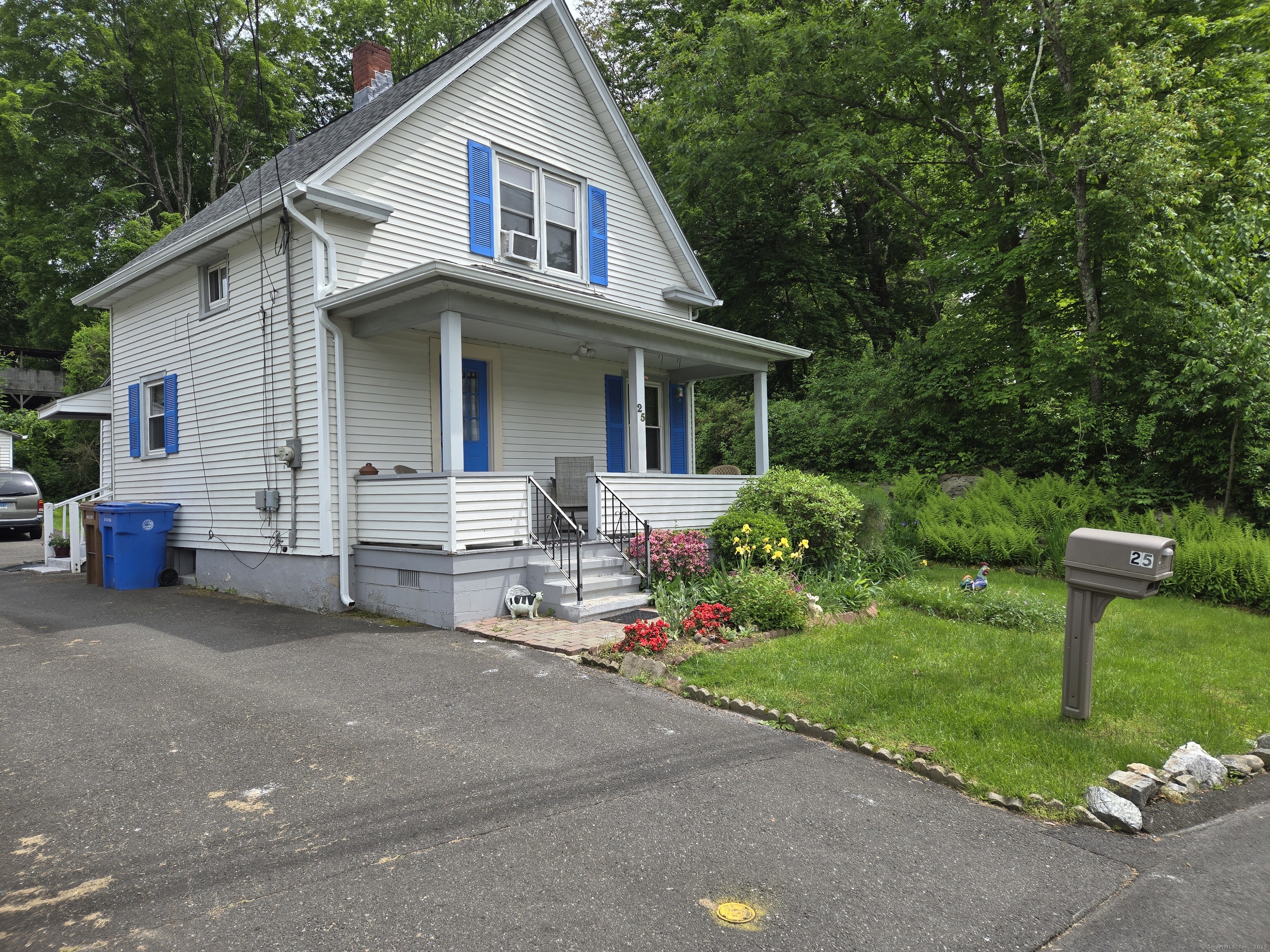 25 Kneen Street Extension Shelton CT 06484