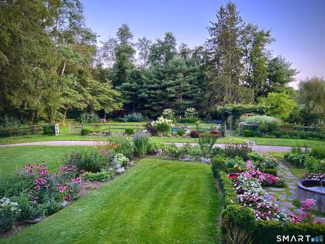 313 Umpawaug Road Redding CT 06896