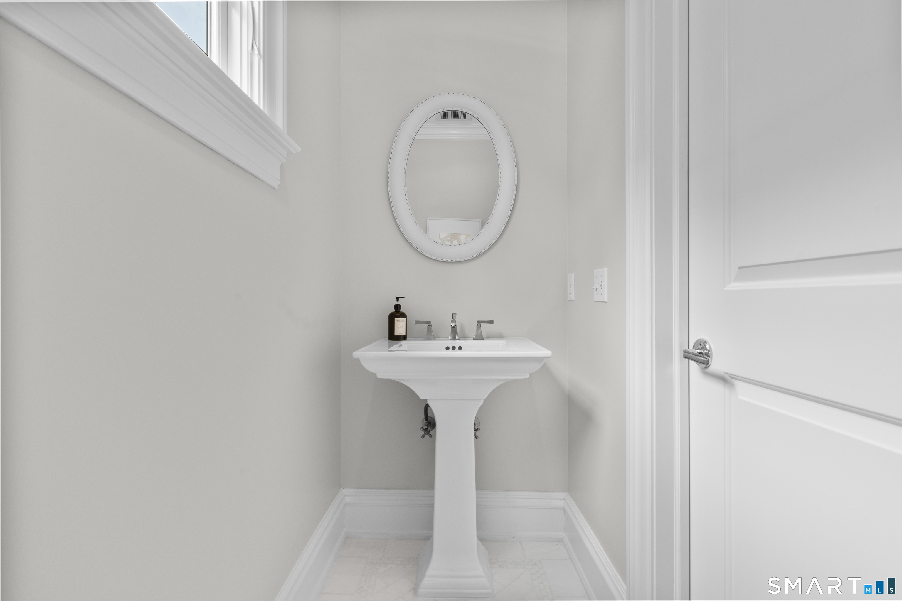 484 Rowland Road Fairfield CT 06824