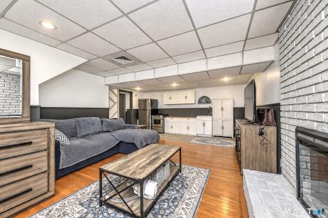 7 Glenridge Drive Ansonia CT 06401