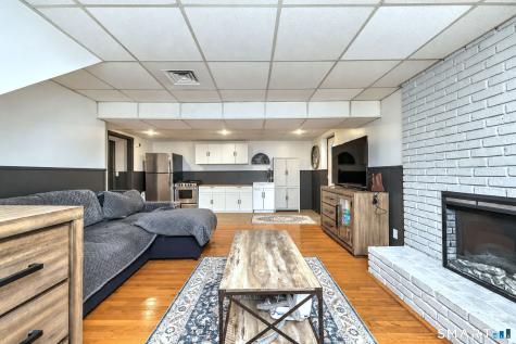 7 Glenridge Drive Ansonia CT 06401