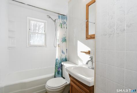 59 Maurice Street Bristol CT 06010