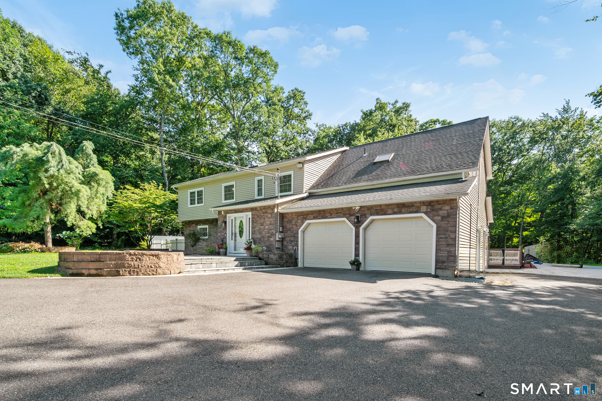16 Juggernaut Road Prospect CT 06712