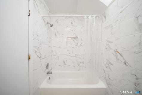 16 Juggernaut Road Prospect CT 06712