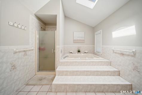 16 Juggernaut Road Prospect CT 06712