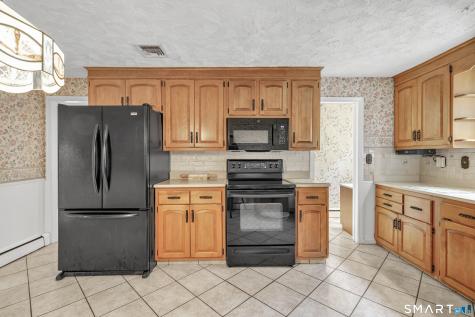 24 Oxford Street Bridgeport CT 06606