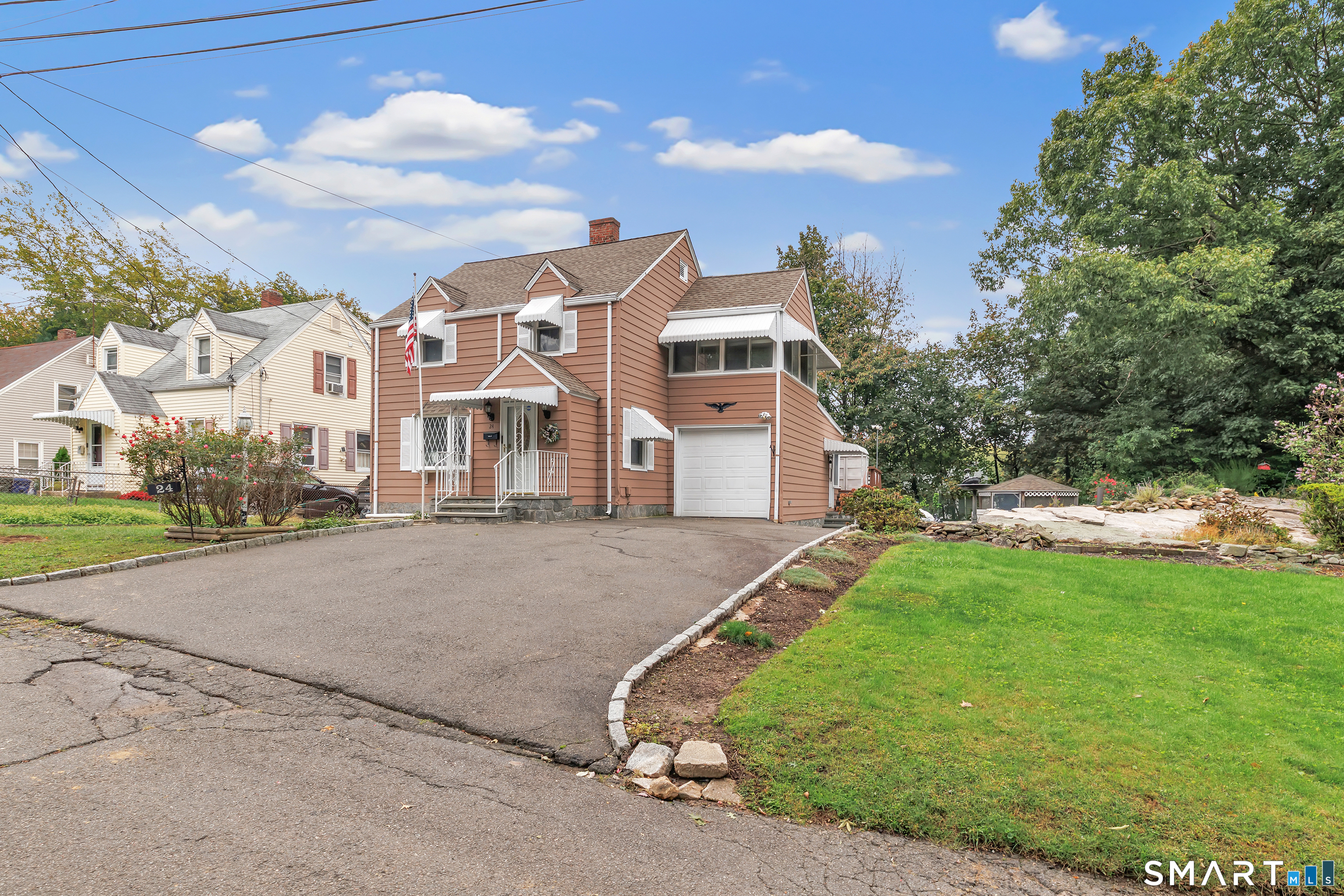 24 Oxford Street Bridgeport CT 06606