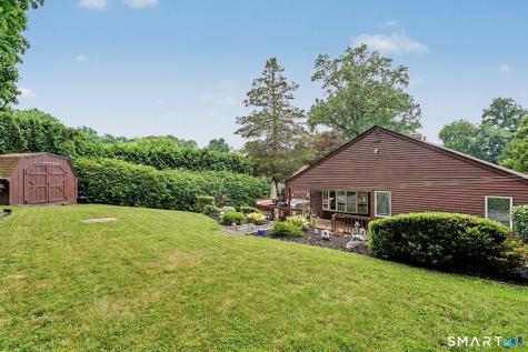 10 Paulina Place Trumbull CT 06611