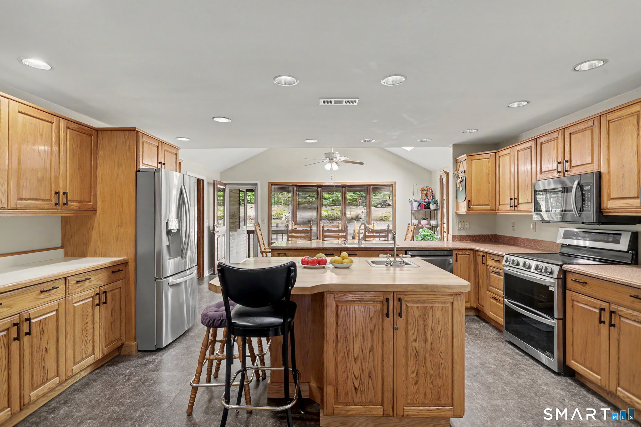 10 Paulina Place Trumbull CT 06611