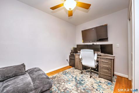 173 Meadow Street East Haven CT 06512