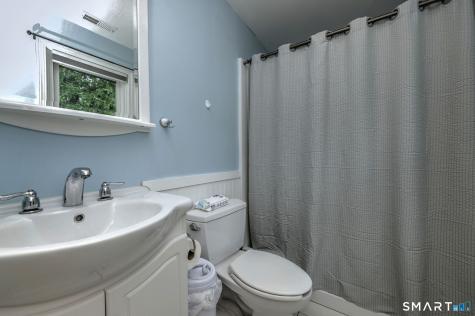 173 Meadow Street East Haven CT 06512