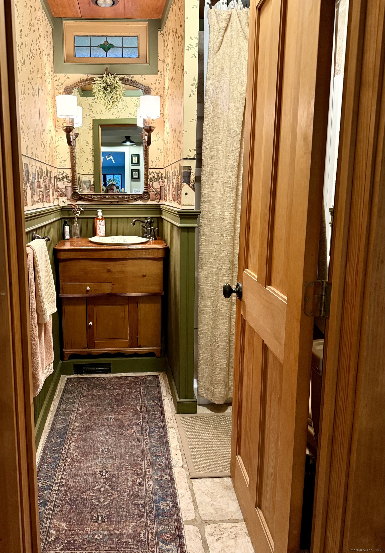 40 East Hill Road Canton CT 06019