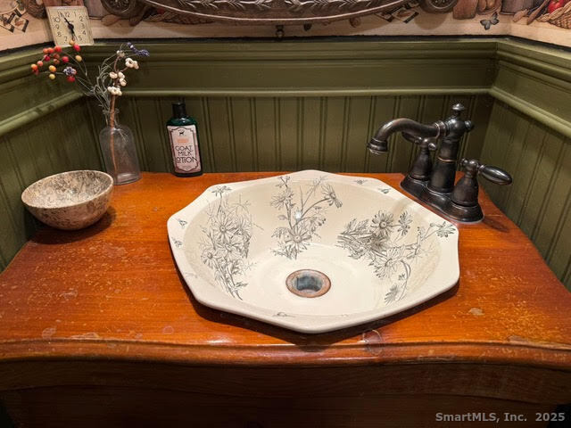 40 East Hill Road Canton CT 06019