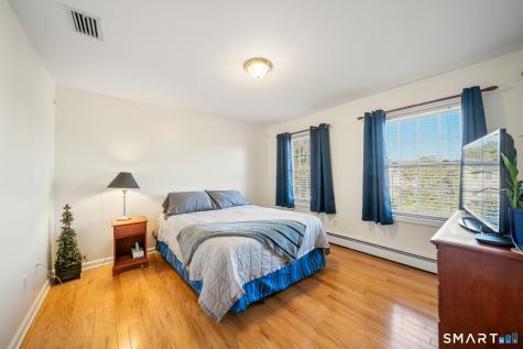 17 Pembrook Road Naugatuck CT 06770