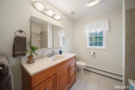 17 Pembrook Road Naugatuck CT 06770