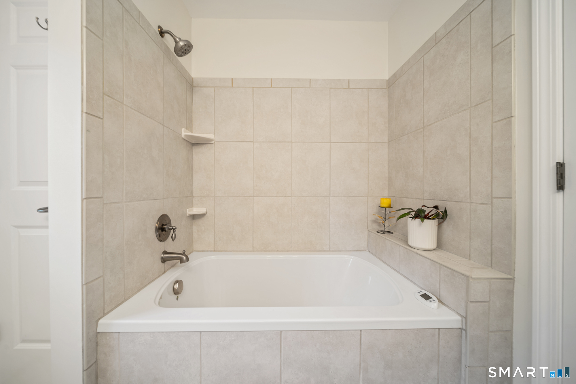 17 Pembrook Road Naugatuck CT 06770