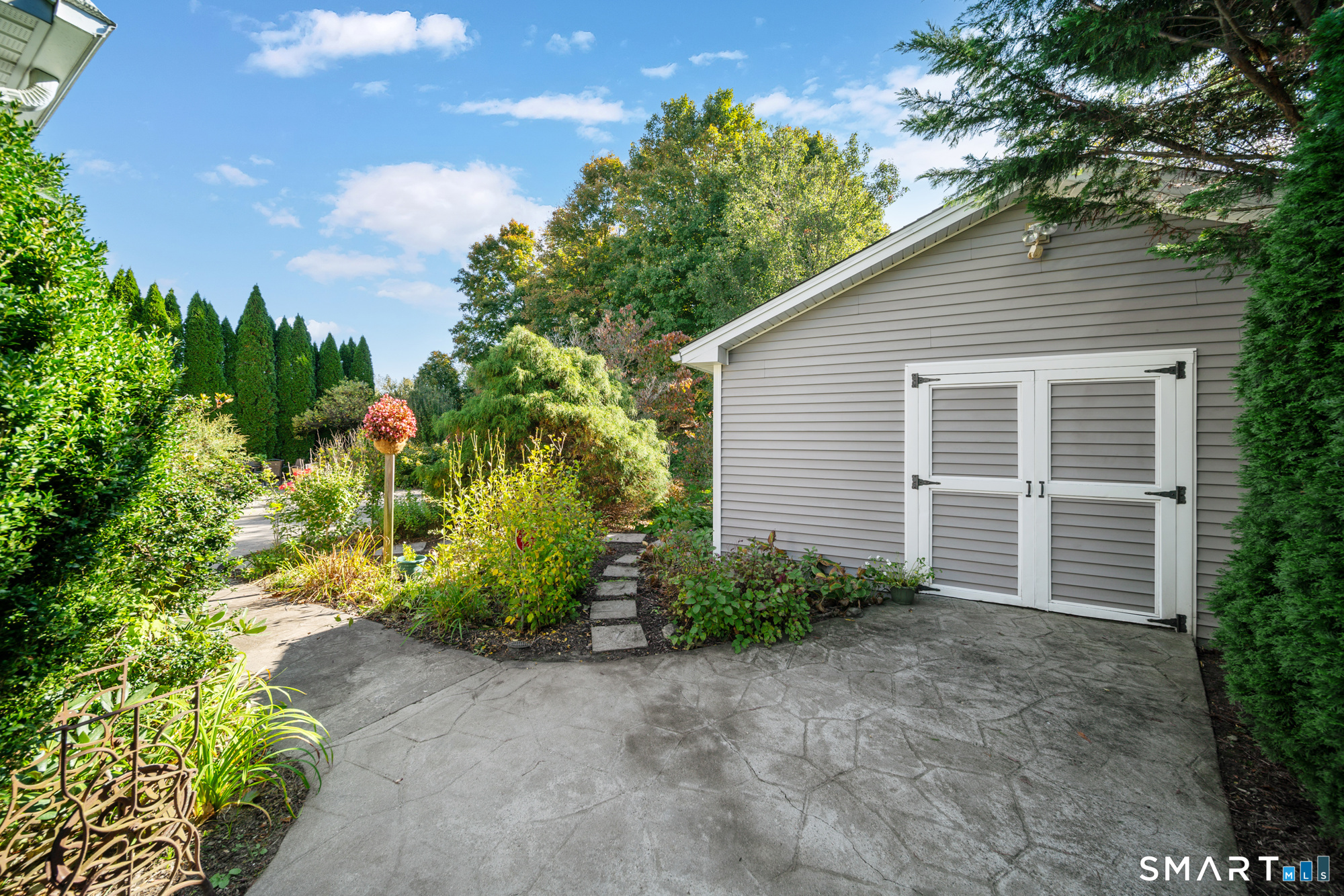 17 Pembrook Road Naugatuck CT 06770