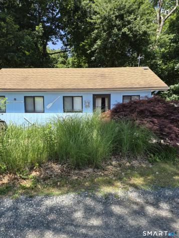 25 Route 197 Route Woodstock CT 06281