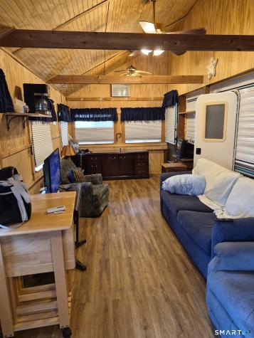25 Route 197 Route Woodstock CT 06281
