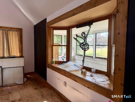 596 Main Street Somers CT 06071