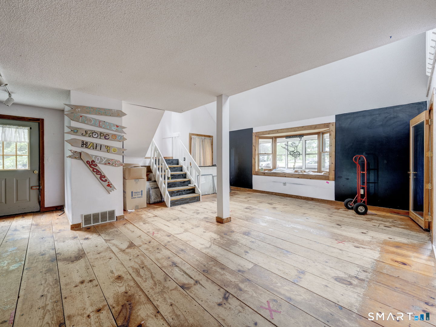 596 Main Street Somers CT 06071