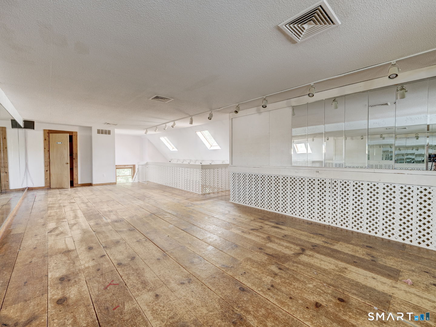 596 Main Street Somers CT 06071