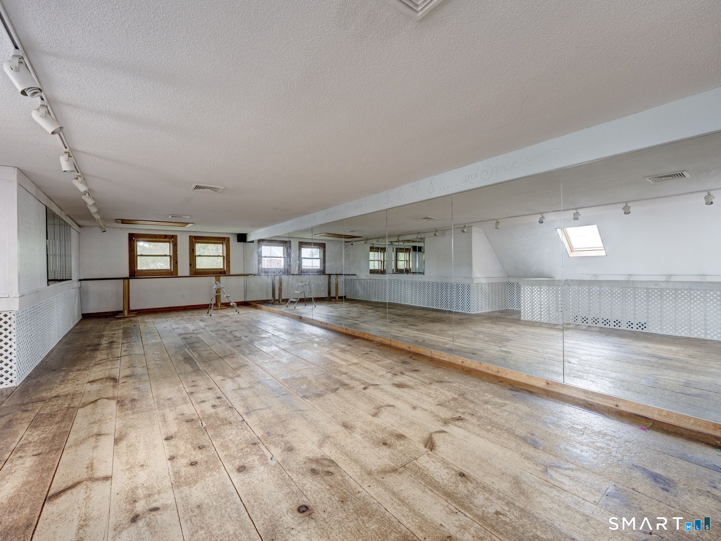 596 Main Street Somers CT 06071