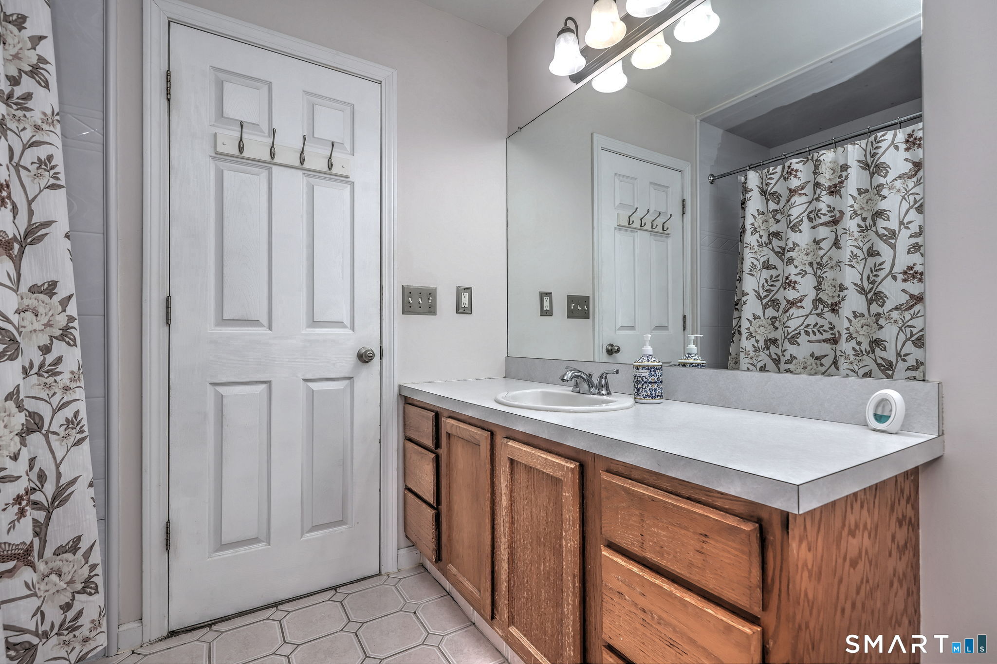 112 Finch Avenue Meriden CT 06451