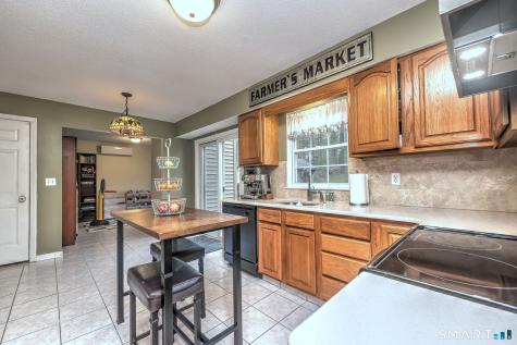 112 Finch Avenue Meriden CT 06451