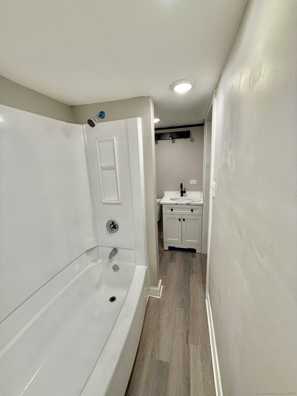 Windsor Locks CT 06096