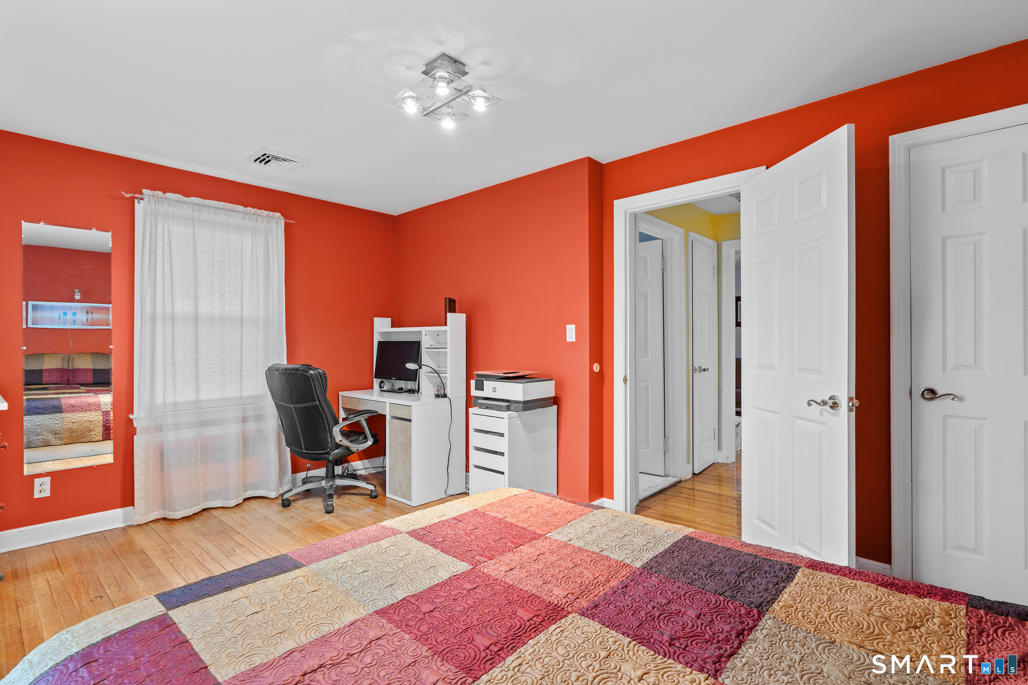 1781 Litchfield Turnpike Woodbridge CT 06525