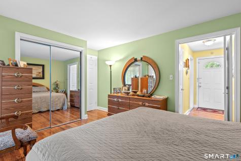 1781 Litchfield Turnpike Woodbridge CT 06525