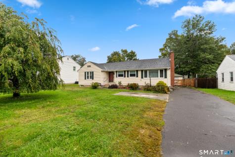 1781 Litchfield Turnpike Woodbridge CT 06525