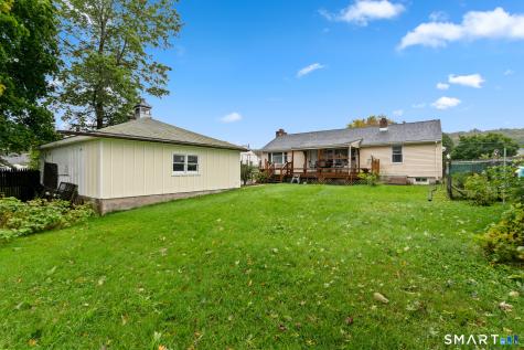 1781 Litchfield Turnpike Woodbridge CT 06525