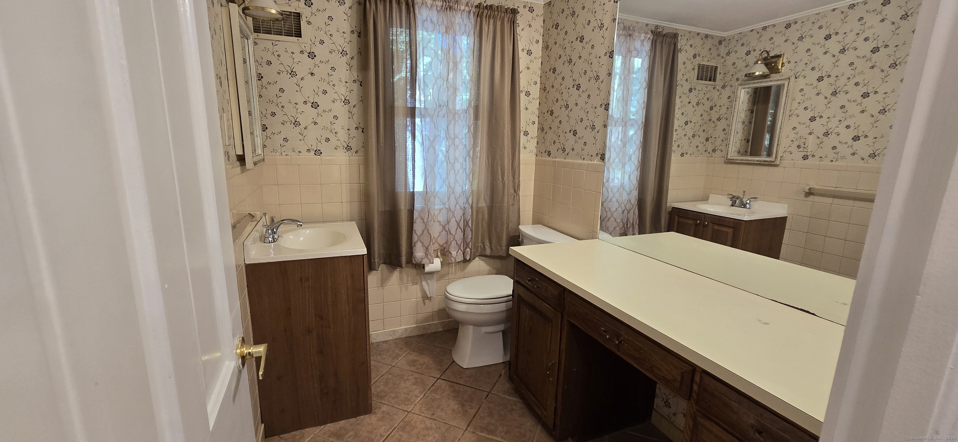 187 West Avon Road Avon CT 06001