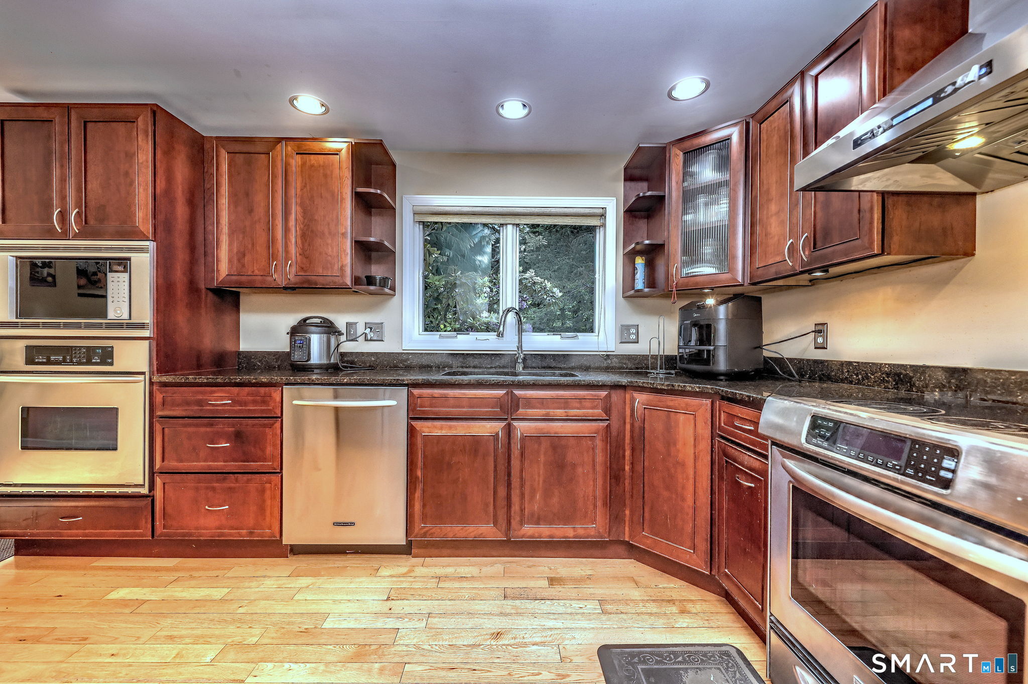 36 Old Barnabas Road Woodbridge CT 06525