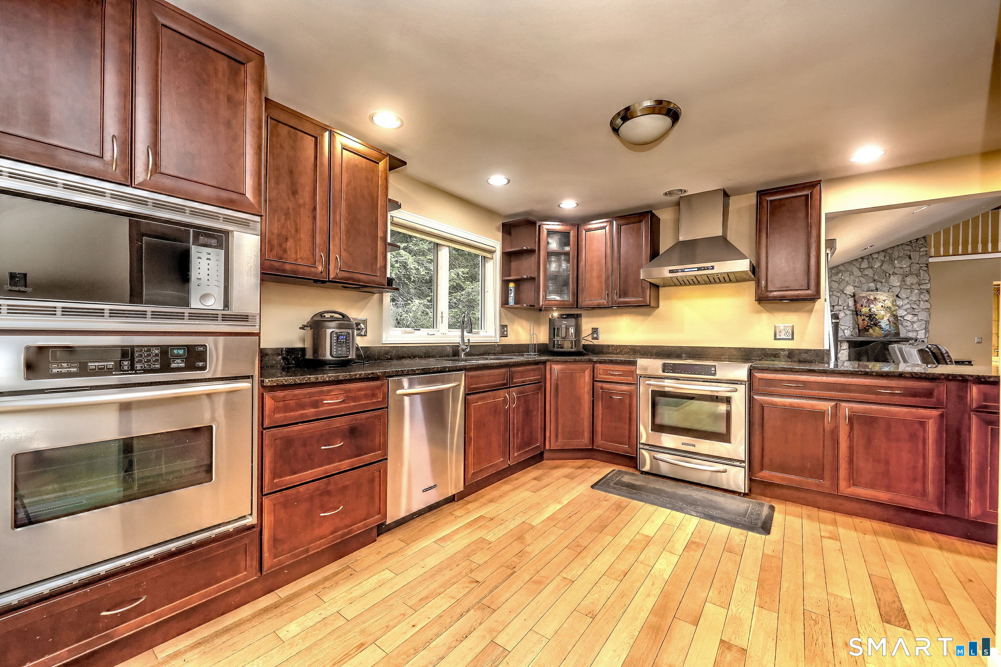 36 Old Barnabas Road Woodbridge CT 06525