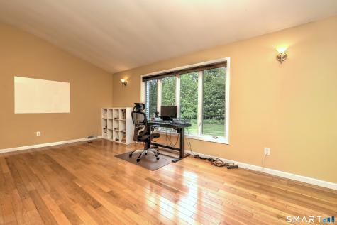 36 Old Barnabas Road Woodbridge CT 06525