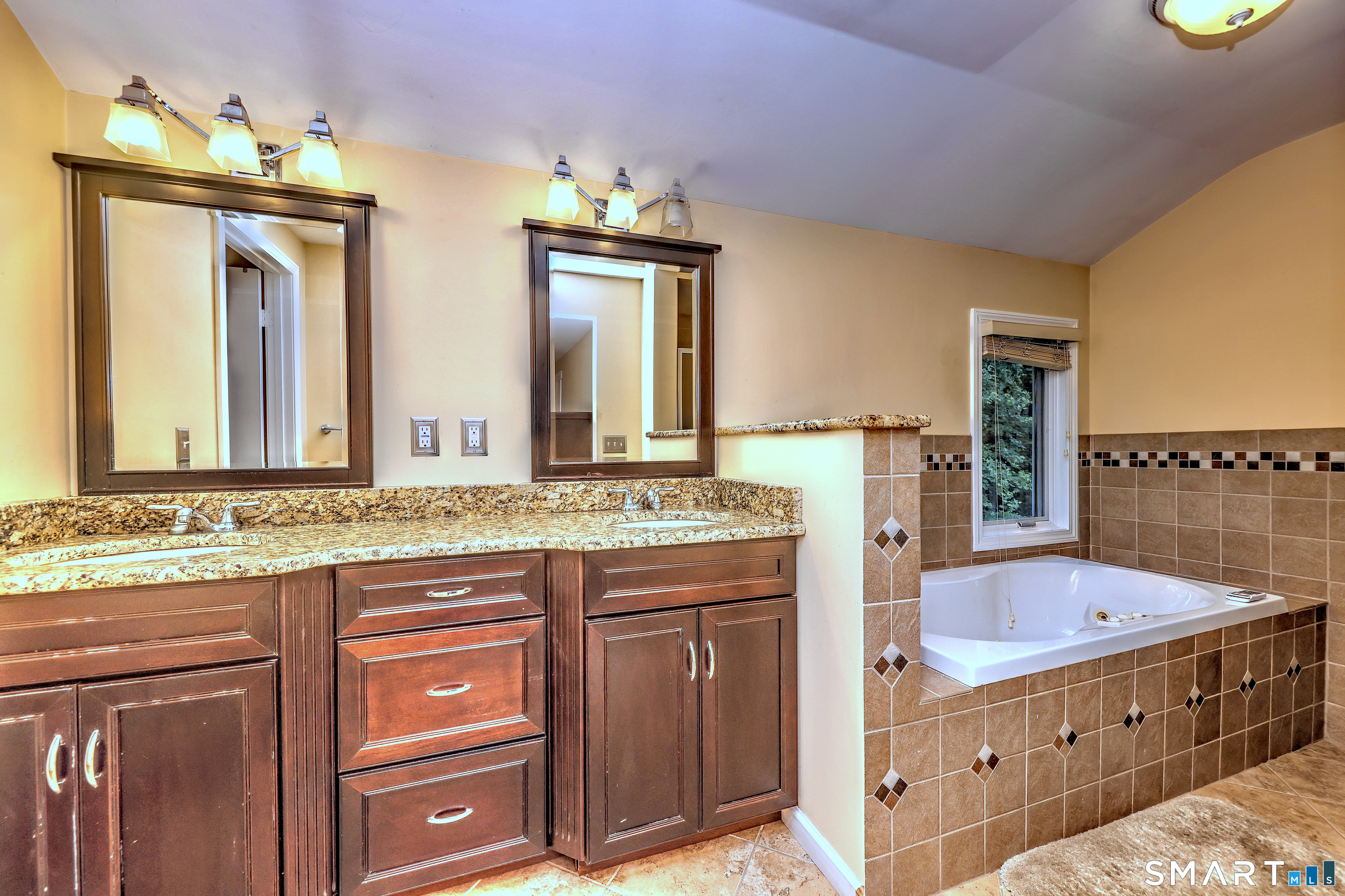 36 Old Barnabas Road Woodbridge CT 06525
