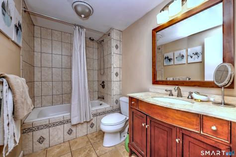 36 Old Barnabas Road Woodbridge CT 06525