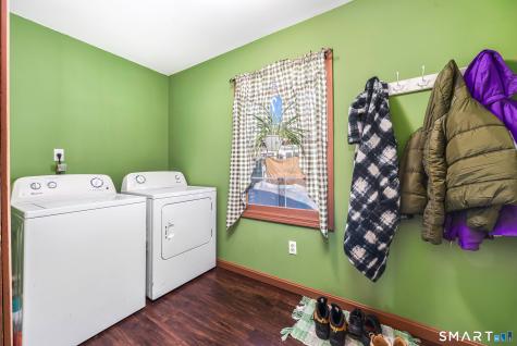 11 Willard Avenue Enfield CT 06082