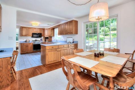 Redding CT 06896