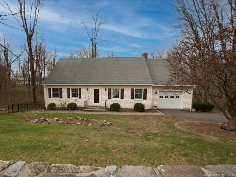 27 Taylor Terrace New Milford CT 06776