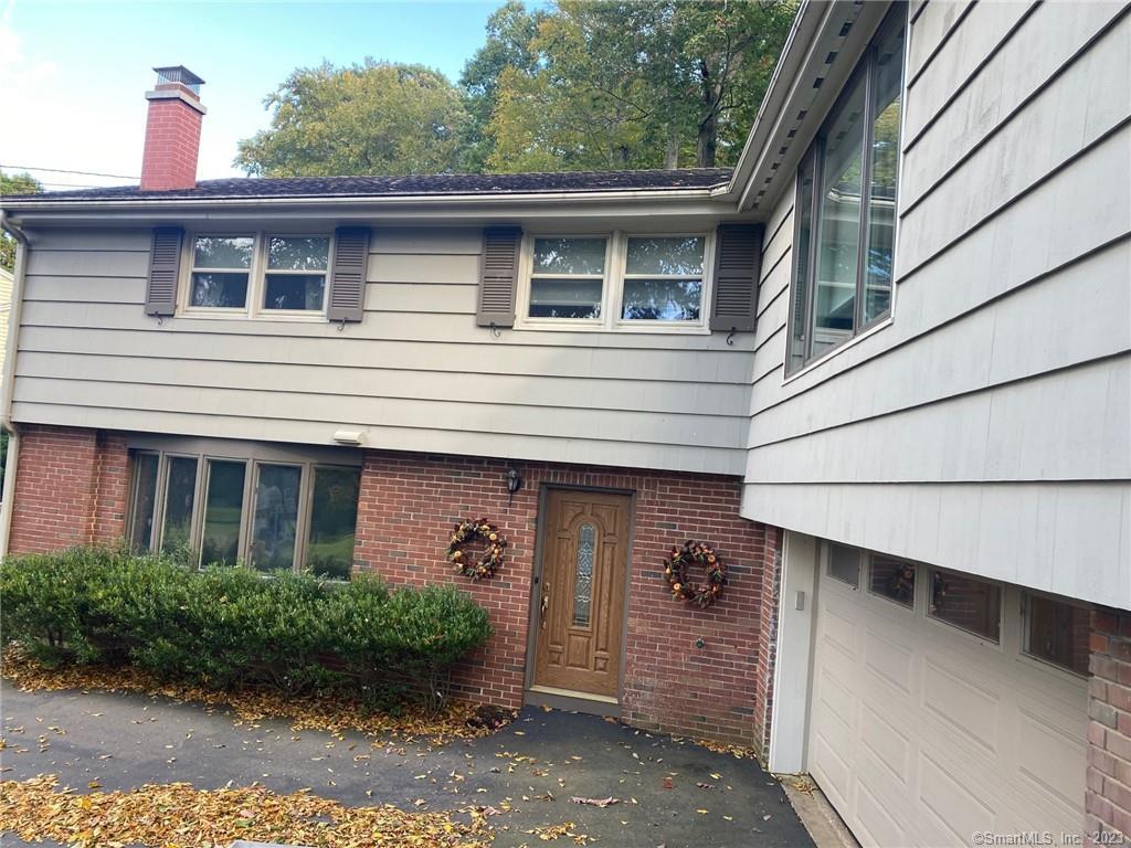 7 Deer Run Drive West Hartford CT 06107